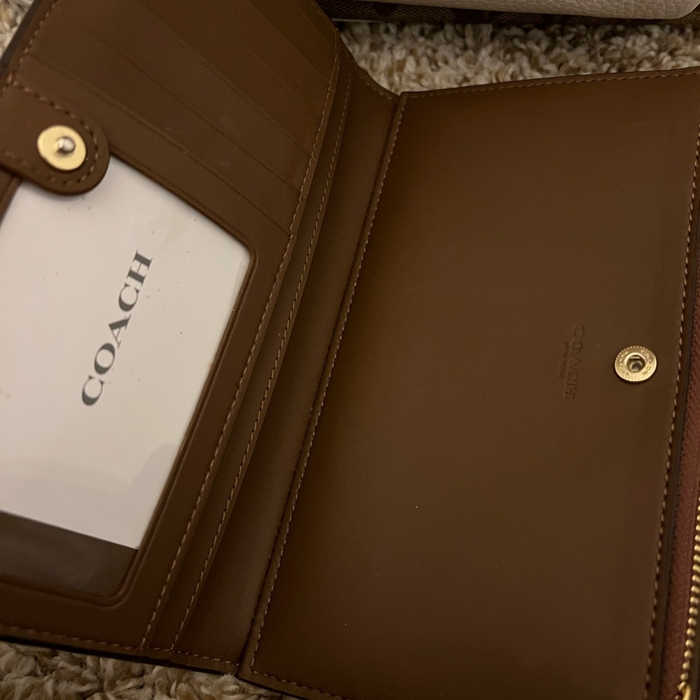*****SOLD****** Coach Signature Backpack Purse with matching wallet - Picture 6 of 7